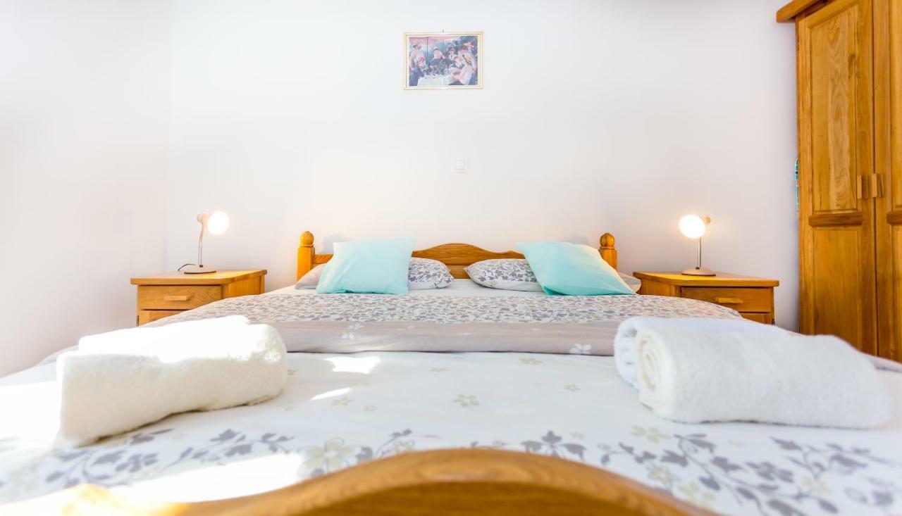 Apartmani Rebac Gata Exteriör bild